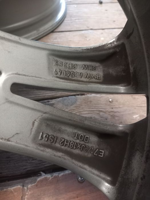 Jante  bmw x1 r18 5x112 is 51