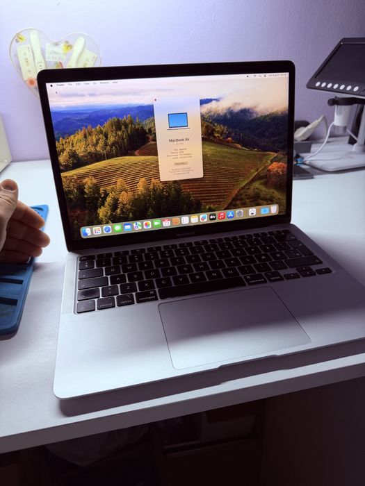 MacBook Air 2020 M1 – 8GB RAM – SSD 256GB – 88% Baterie