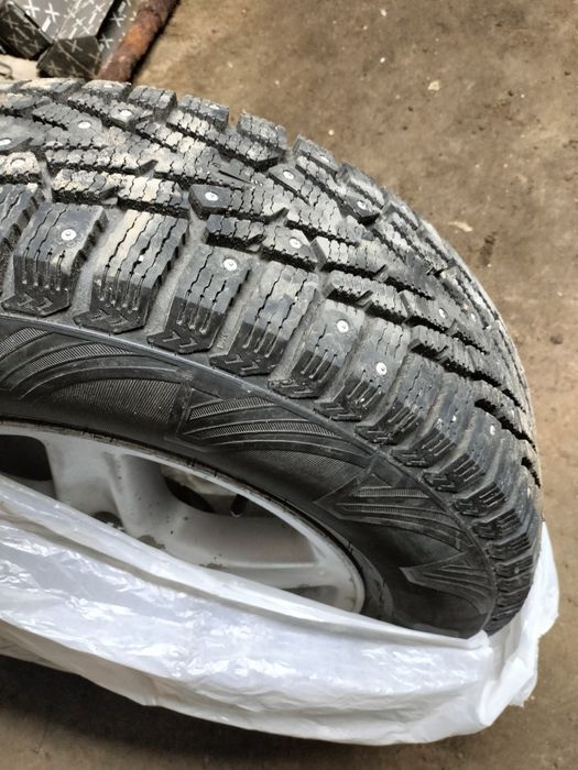 Продам комплект диски с резиной