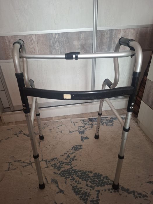 Ходунки для взрослых