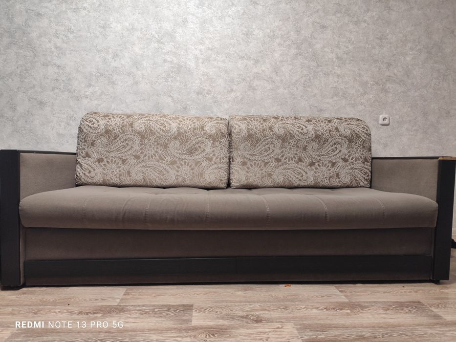 Продам диван раздвижной