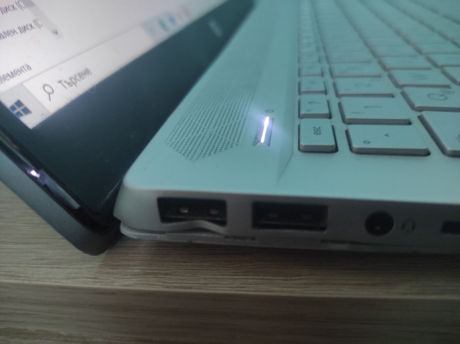 Лаптоп HP pavilion 14"-14 ce1006ng