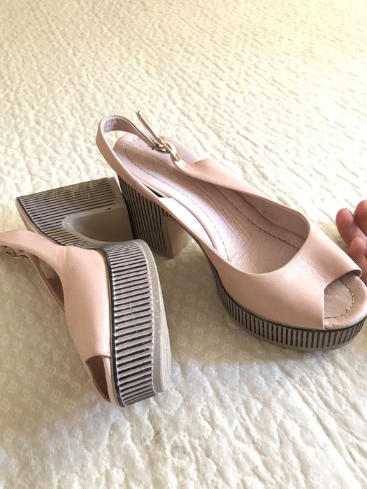 Женский обувь