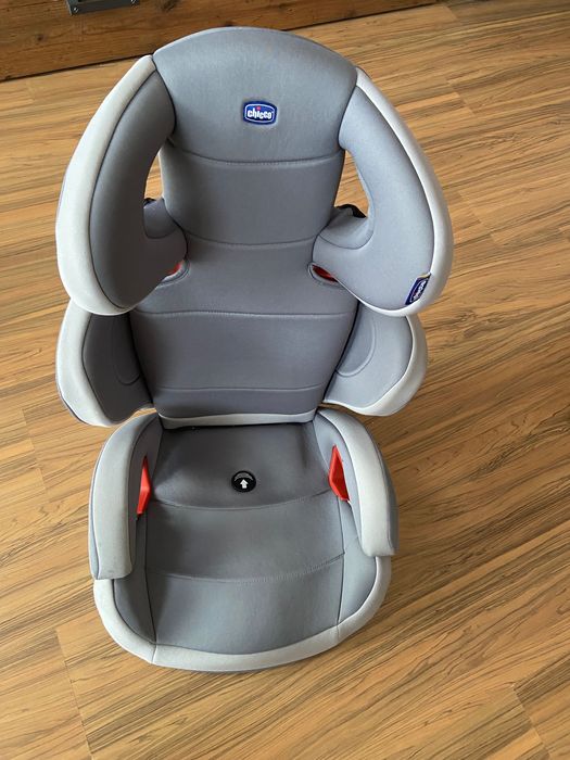 Детско столче за кола