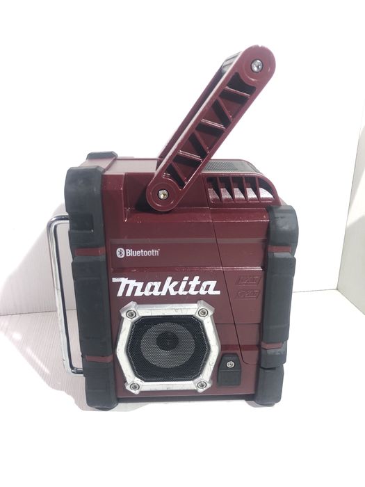 Radio Makita DMR 108 cu bluetooth