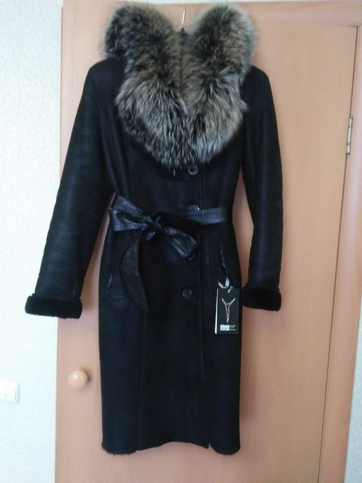 ПРОДАМ Б/У дублёнку натур. и др. женские вещи.  Есть ещё обувь.