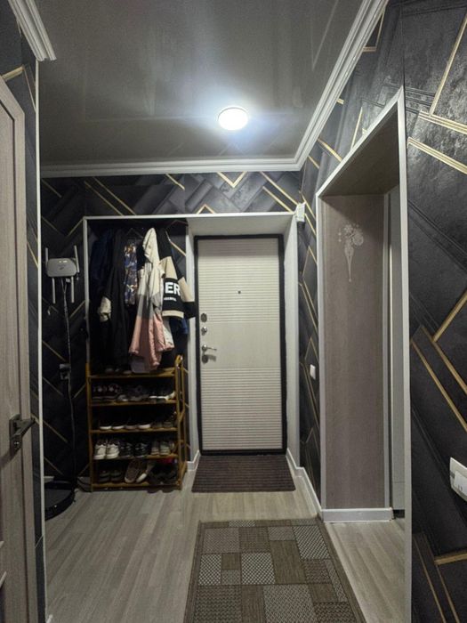 Обменяю 2 х ком кв рядом с ДК