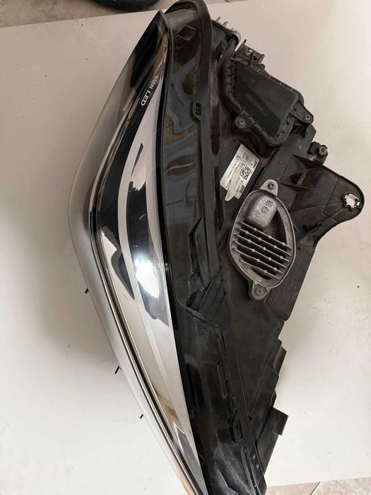 BMW 2 Series F44 – Десен фар OEM №9478456