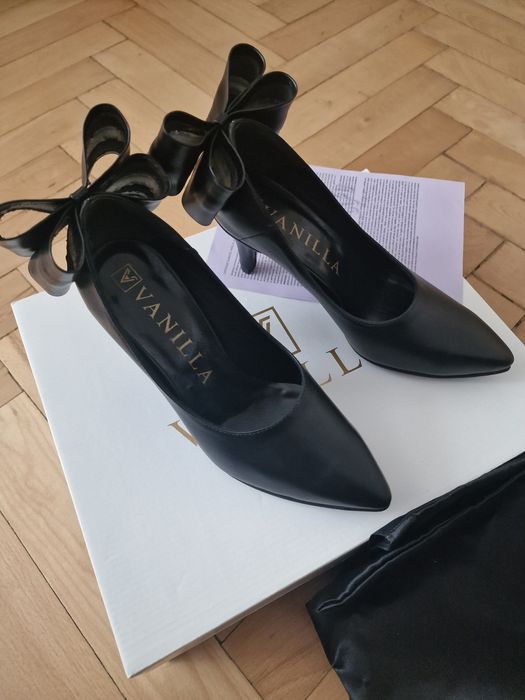 Pantofi din piele