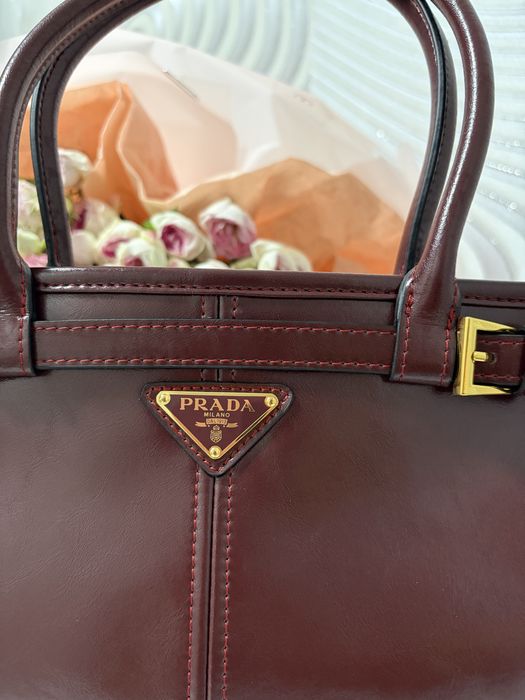 Сумка PRADA Натуральная кожа - 25000 тг