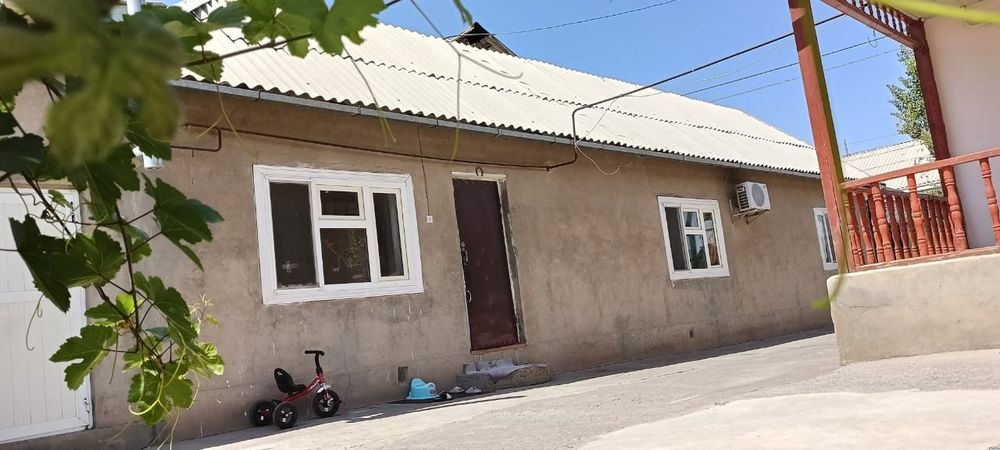 Сарыағаш қаласында үй сатылады.