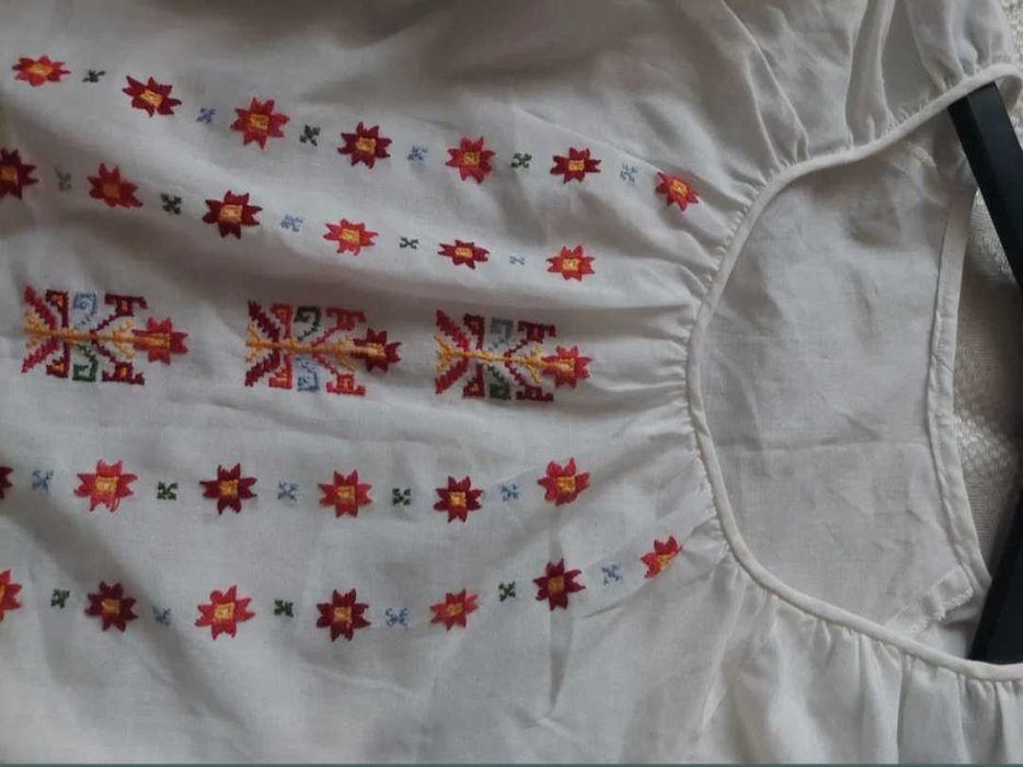 Ie dama cusuta manual marimea L