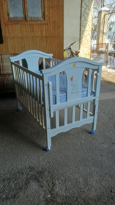 Продам манеж детский