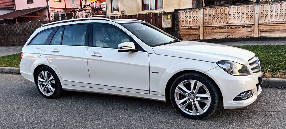 MERCEDES-BENZ C-Class 2012 — imagine 4