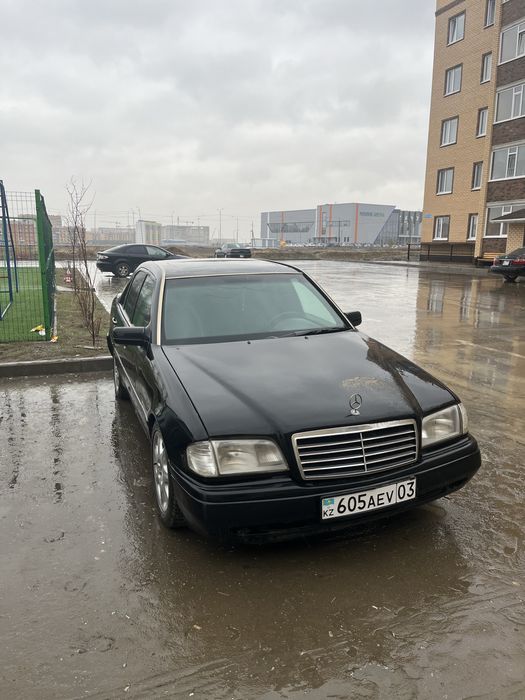 Mercedes c class w202