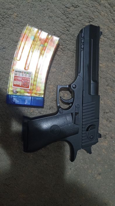 Детский металличечкий пистолет эирсофт