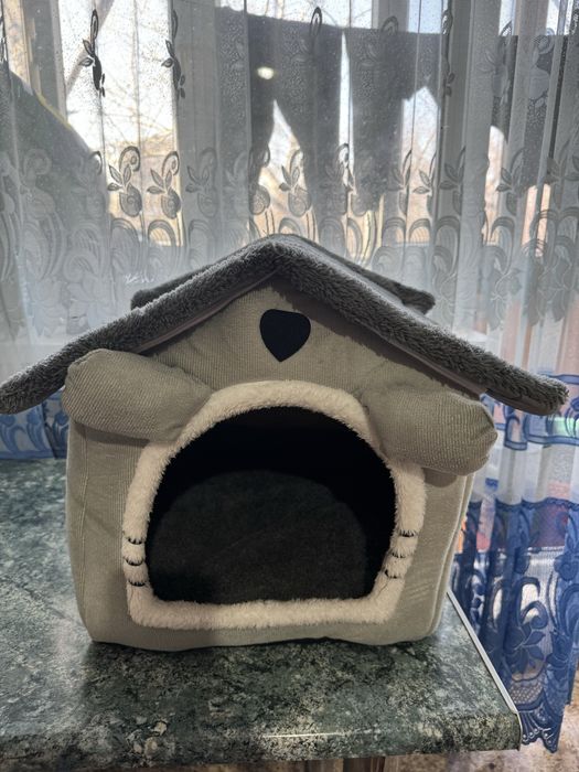 Домик для кошек или собачек новый