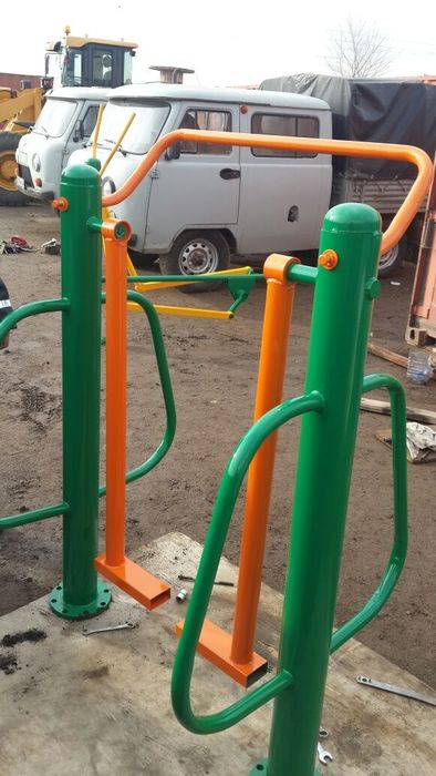 Уличные тренажёры