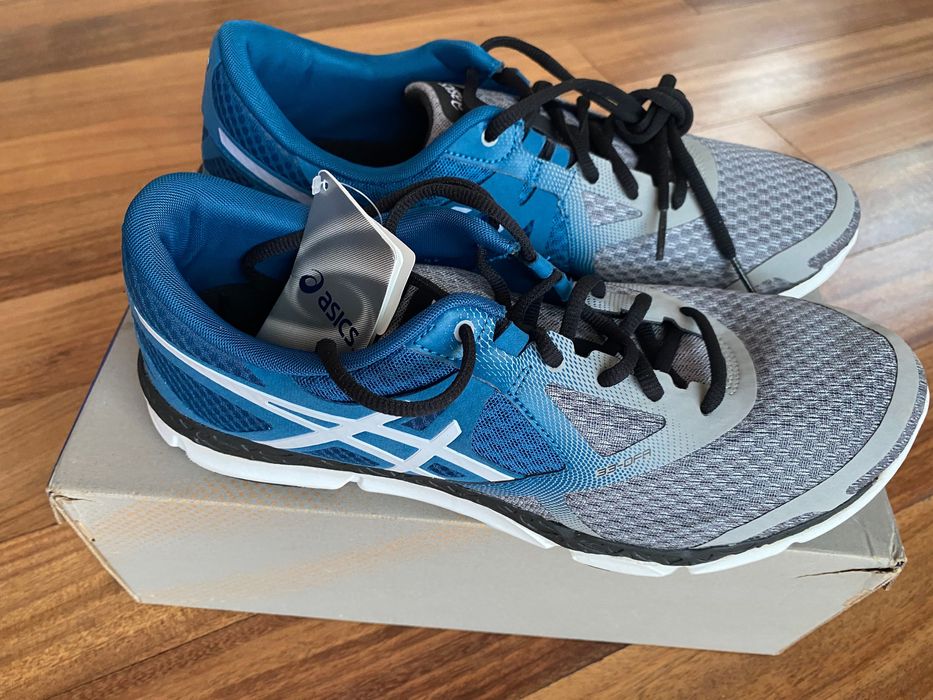 Маратонки Асикс номер 44