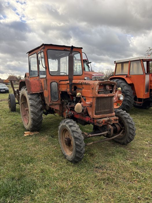 Tractor u 651 cu monobloc