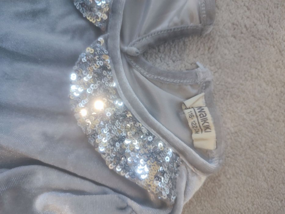 Дрешки за момиченце на 4,5 годинки