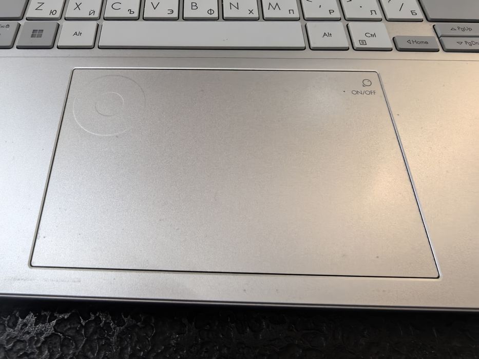 ASUS Vivobook Pro 15 RTX 4060 Intel Ultra 9 185H 24GB DDR5 3K OLED 120