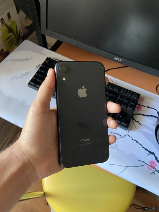 Продам Iphone Xr