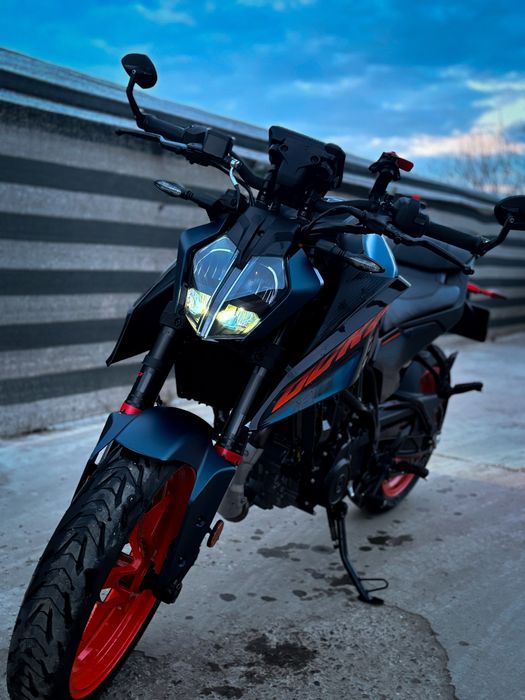 Ktm duke 125( nu yzf, nu kawasaki, cbr)