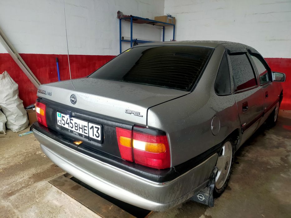 Опель  вектра а  .