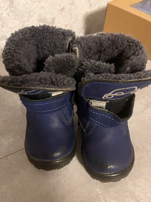 Продам зимние ботинки