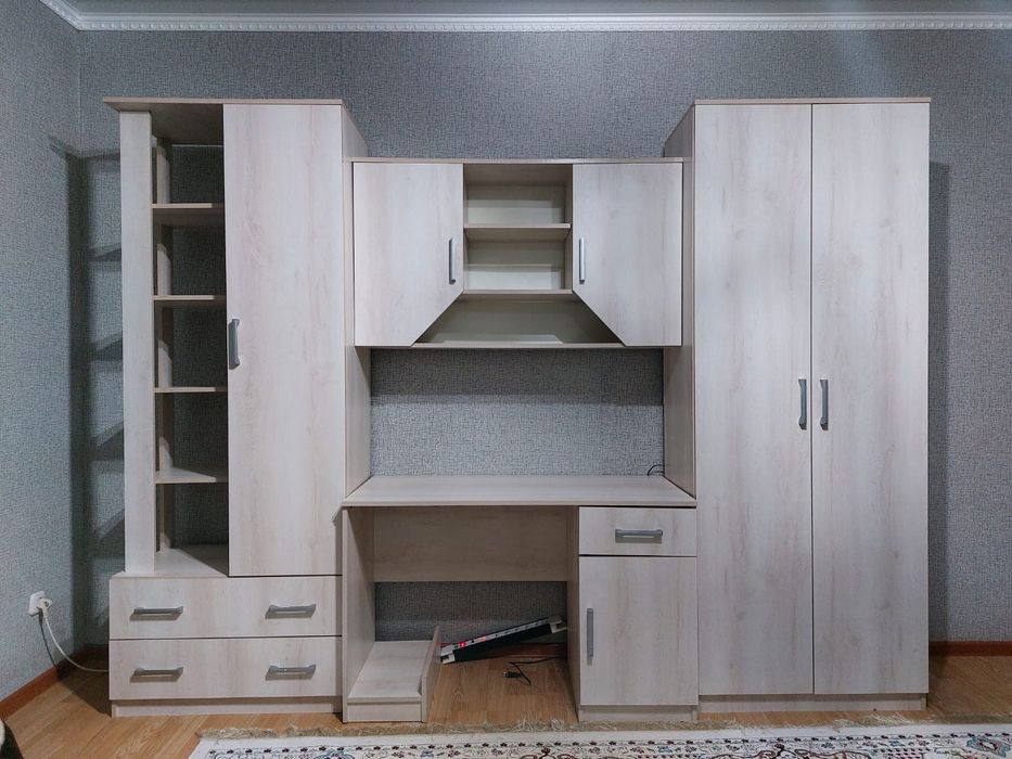 Детская мебель  с двухспальным краватем