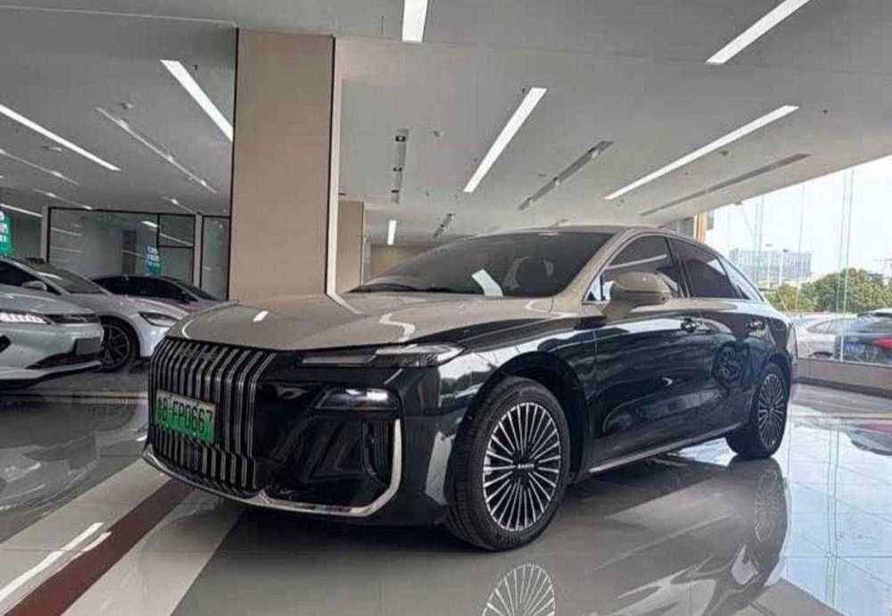 ROEWE M7 bolib tolashga
