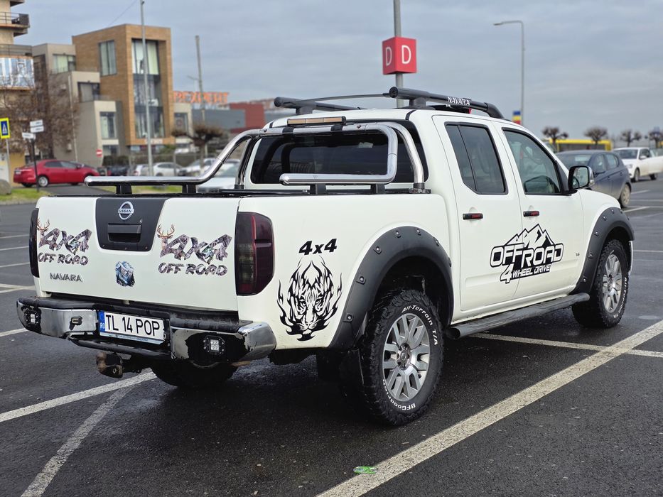 Nissan Navara 3.0d v6 4x4 2013