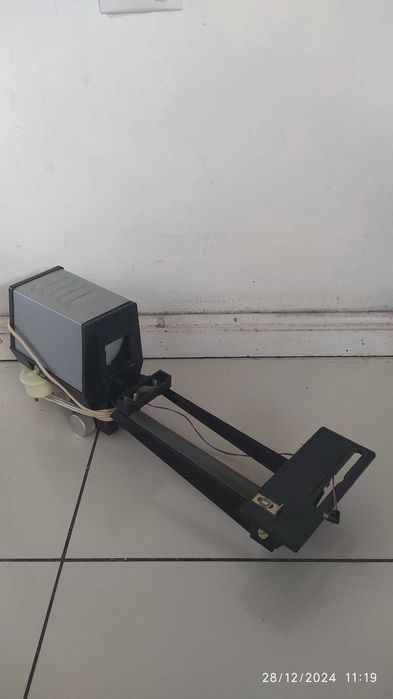 Апарат за преснимане на диапозитиви и фотографски ленти за 50 лв