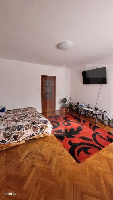 Casa 3 camere, curte si gradina, teren 765 mp, garaj, Micalaca, front
