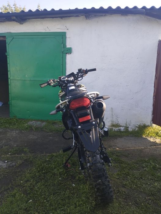 Продам эндуро 250