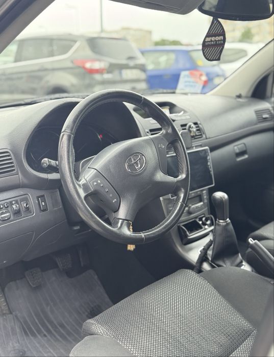 Vand Toyota Avensis 1.9 2005