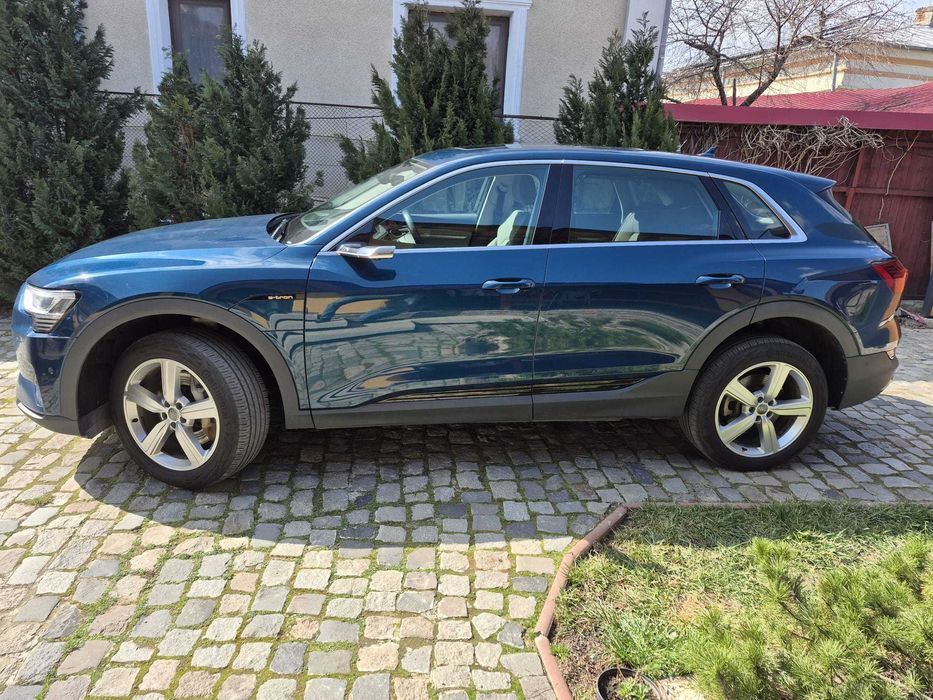 Audi E-Tron 55 95Kwh , Full option, Impecabil, Piele, Trapa, 360