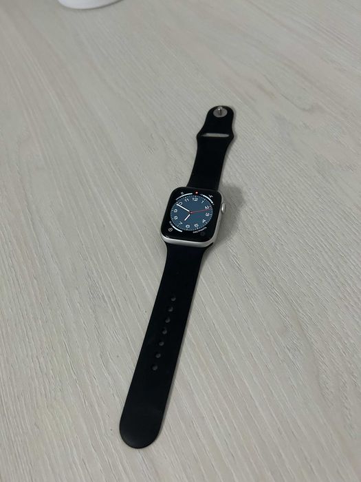 Часы Apple Watch 6 (44 mm, Silver, оригинальные)