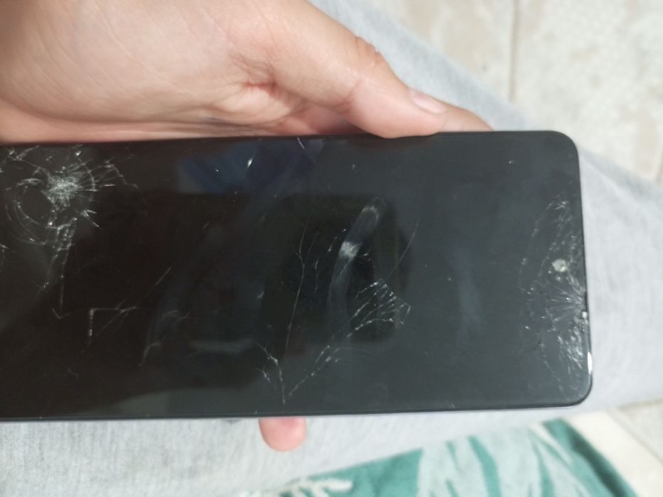 Продам телефон оscal 12