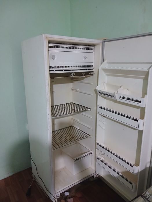 Продам бу холодильник