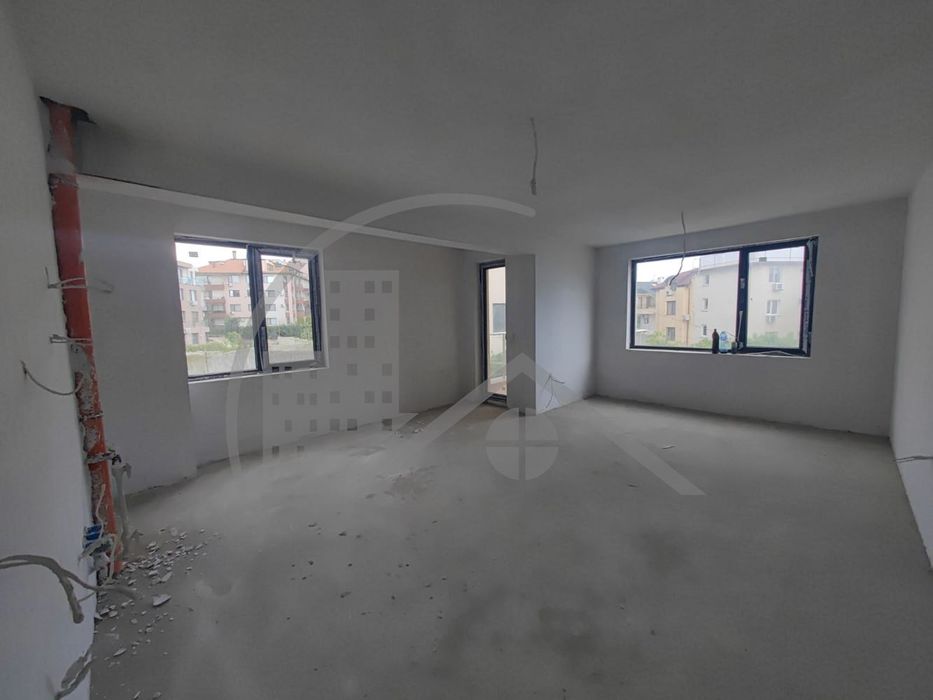 Продава се Тристаен апартамент в Варна, Виница - 96 кв.м за 731 €/кв.м - Снимка #1