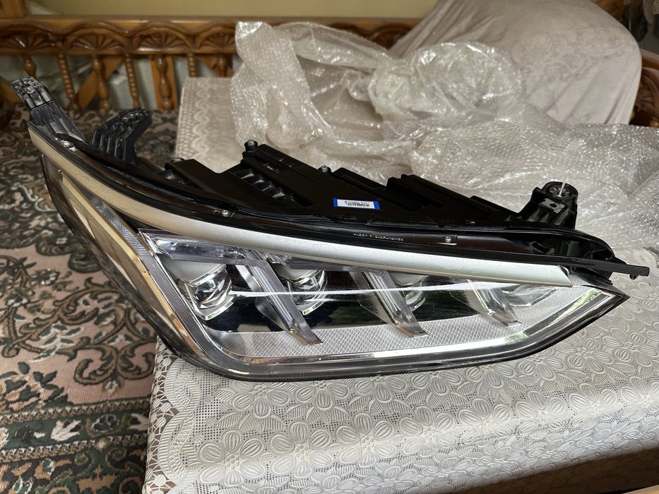 Фара BYD Song Plus Гибрид б/у для реставрации