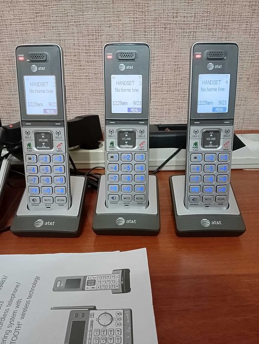 Продам радиотелефон AT&T четыре трубки на один телефонный номер.