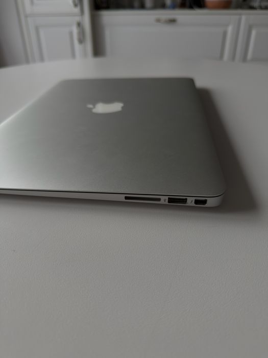 Apple MacBook Air 13” A1466 Mid 2012 | i7 | 8GB RAM | SSD 250GB