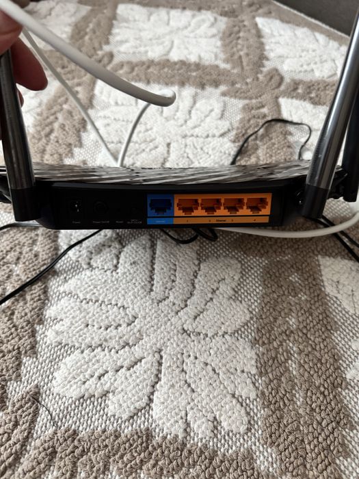 Продам wi-fi роутер( маршрутизатор)