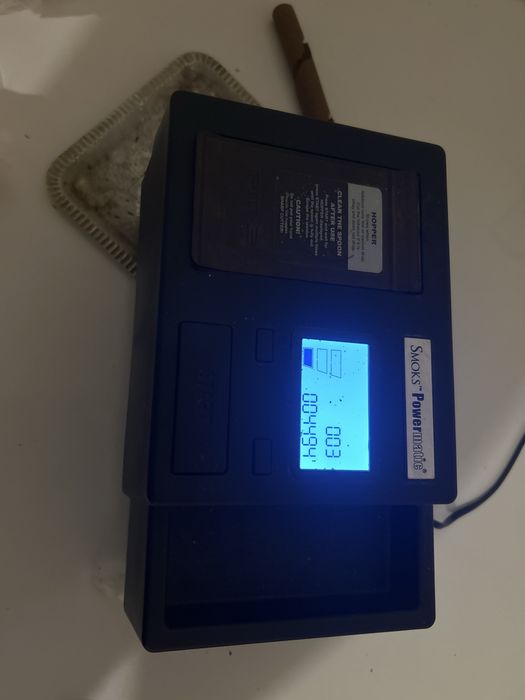 Vând Aparat de injectat tutun Powermatic III+