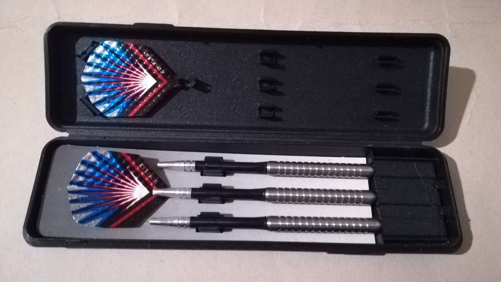 Set Harrows 3 sageti Darts