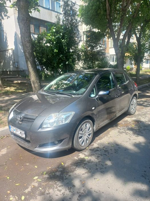 Toyota Auris – 2.0 D-4D, 126 CP, an 2008 – 193.000 km