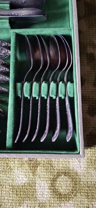 Set tacamuri placate argint